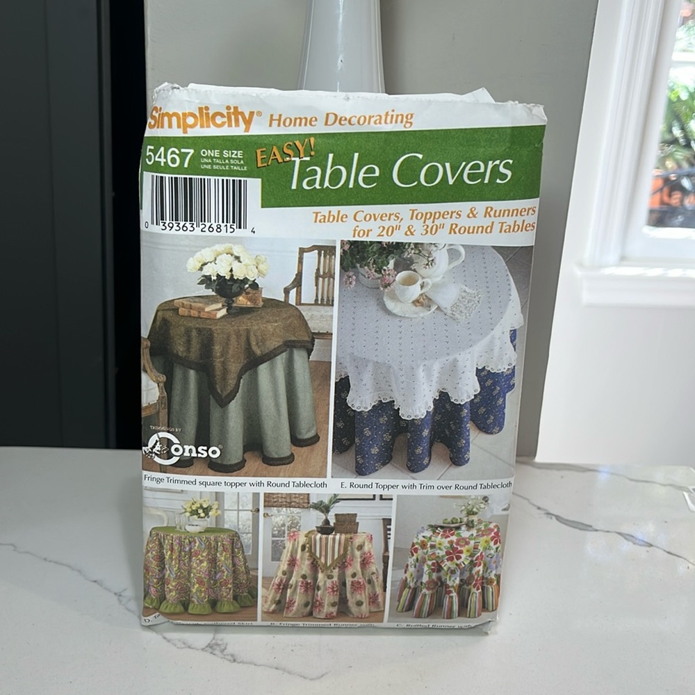 UNCUT Simplicity Sewing Pattern 5467 Table Covers,Toppers,Runners 20"/30" Tables